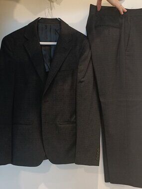 Complete Calvin Klein suit (navy blue)